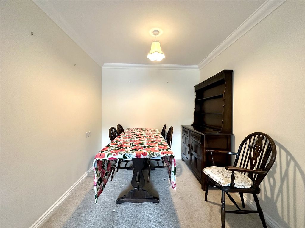 Additional image 5 of 2 bed flat for saleNorth Close, Lymington, Hampshire SO41
