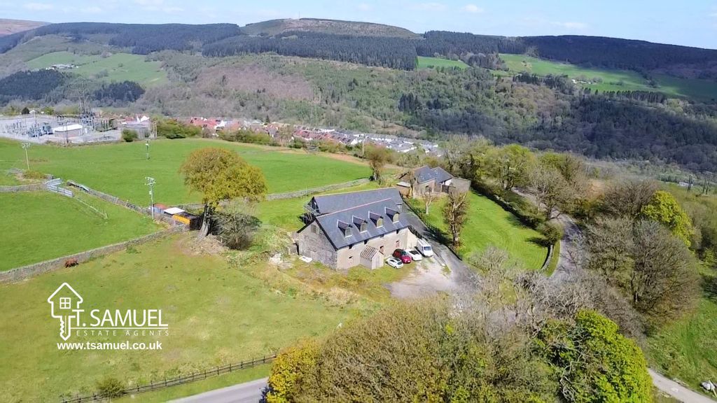4 bed detached house for saleLan Farm, Llanwonno Road, Mountain Ash CF45
