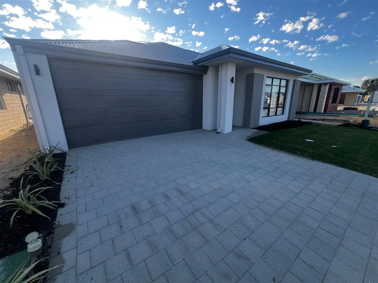 7 Larcom Road, Lakelands WA 6180 photo 2