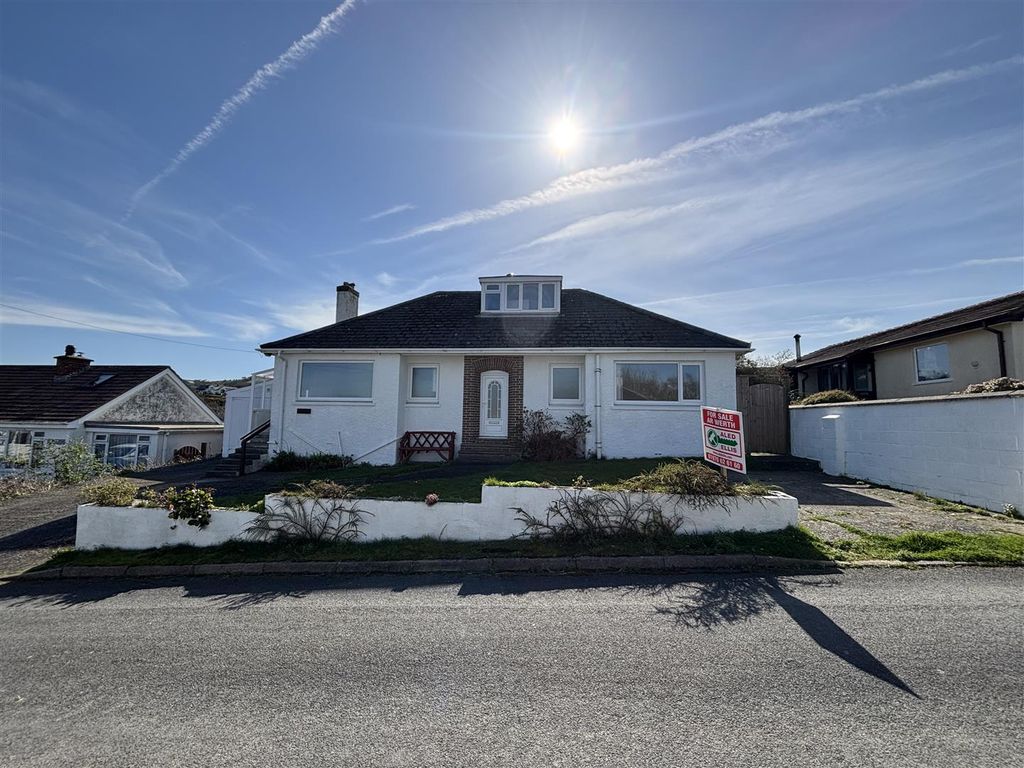 3 bed bungalow for saleFfordd Y Fulfran, Borth SY24