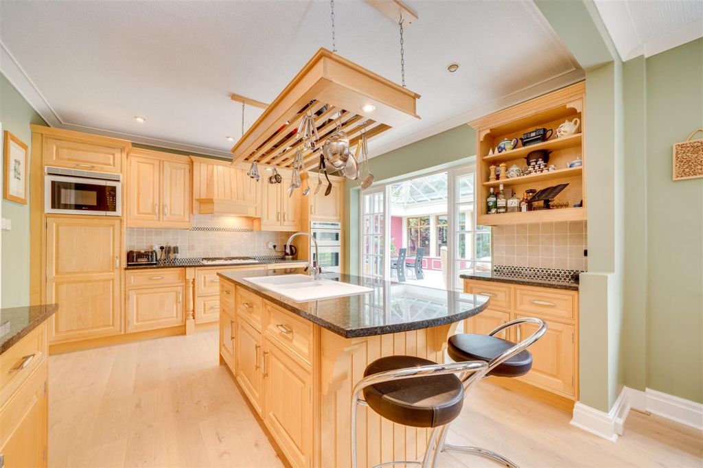 Additional image 9 of 6 bed detached house for saleAcacia Park Drive, Apperley Bridge, West Yorkshire BD10