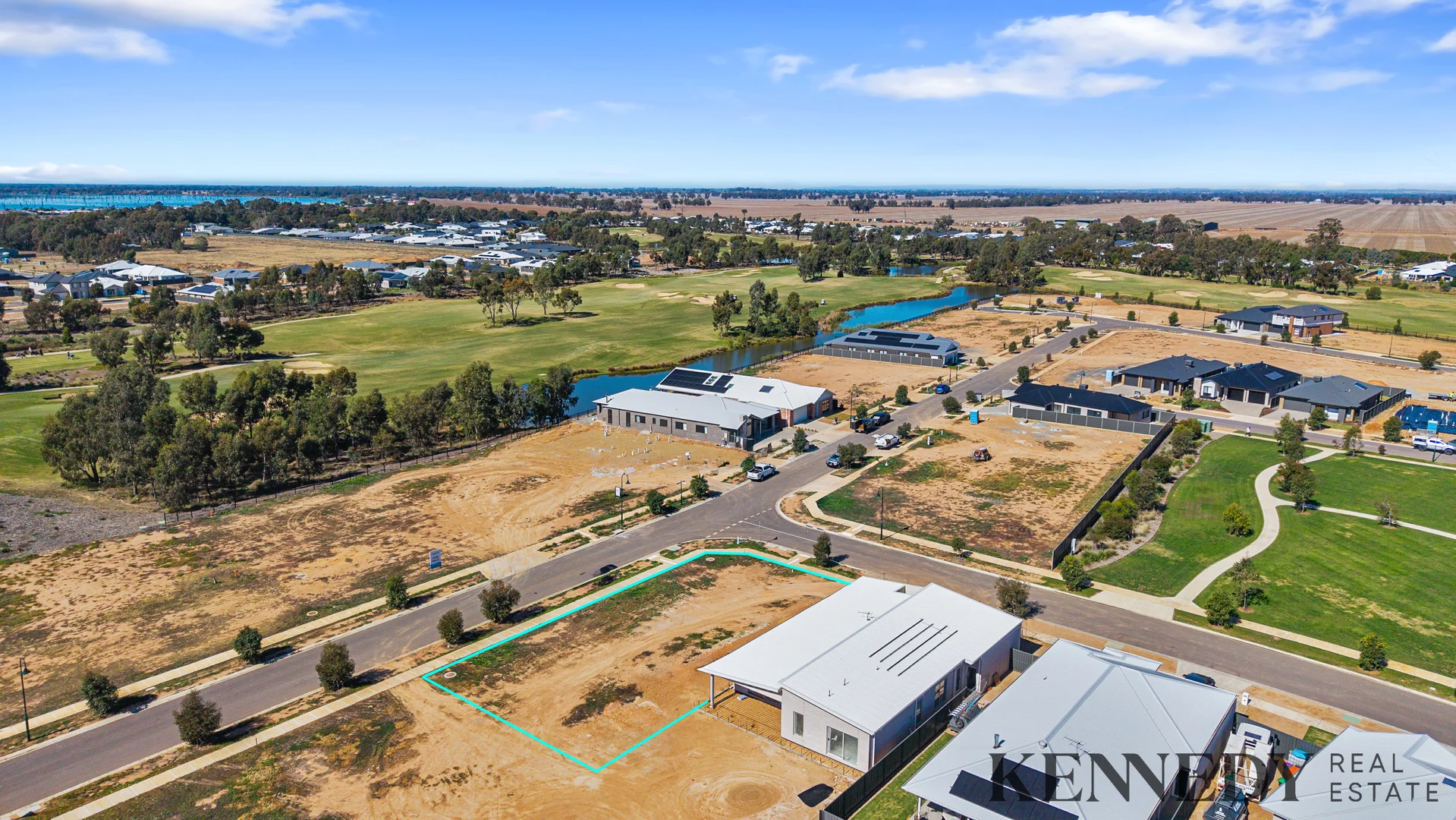 15 Pivot Way, Yarrawonga VIC 3730 photo 5