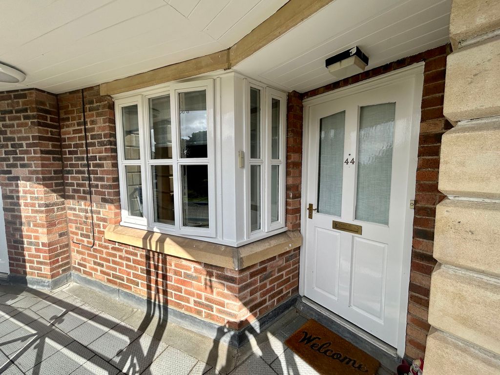 Additional image 5 of 2 bed flat for saleAvenue Court, Westgate, Bridlington YO16