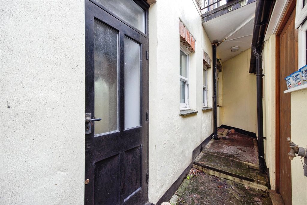 Additional image 10 of 1 bed flat for saleSt. Nicholas Street, Bodmin, Cornwall PL31