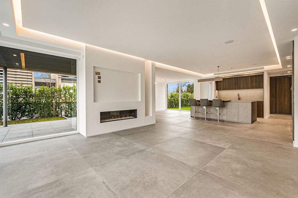 Additional image 2 of 5 bed detached house for saleWaterbank Place, Prestbury SK10