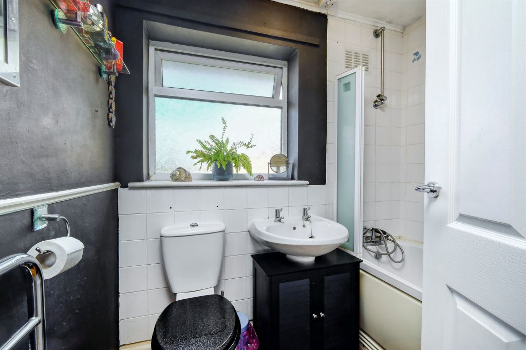 Additional image 19 of 2 bed maisonette for saleBeech Hill Road, Tidworth SP9