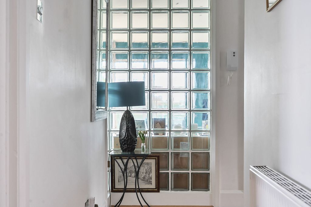 Additional image 17 of 3 bed flat for saleLondon Road, Brighton BN1
