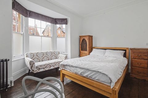 Room 4, Stanley Road OX4, Room to rent