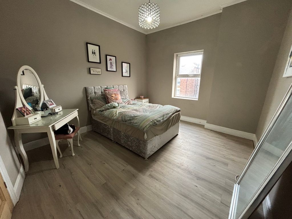 Additional image 26 of 7 bed semi-detached house for saleOxford Avenue, Bootle L20