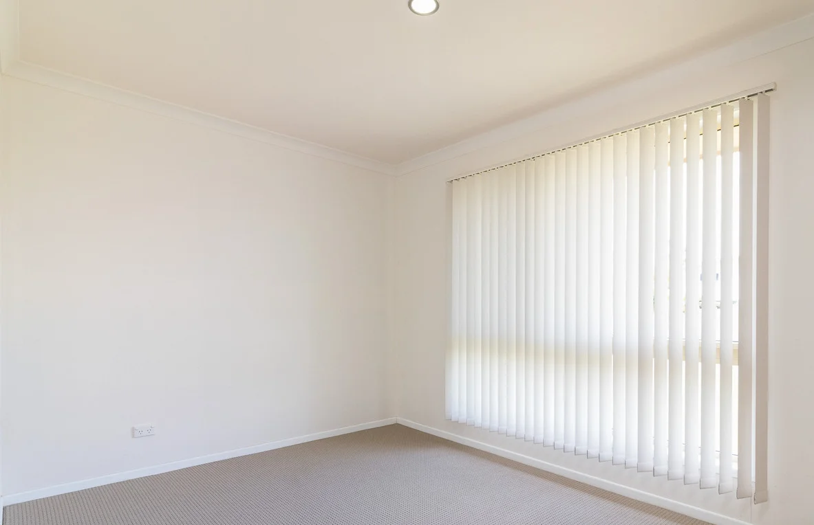 33 Winterbrook Ct, Caboolture QLD 4510 photo 5