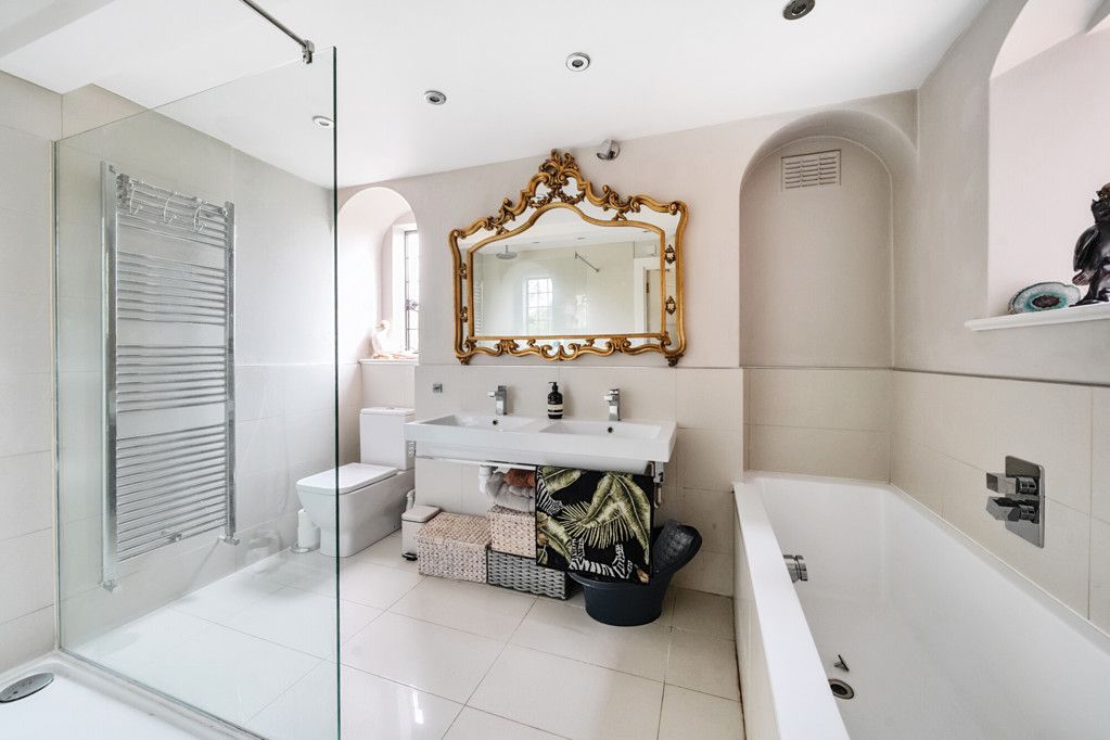 Additional image 10 of 2 bed flat for saleMavelstone Road, Bickley, Kent BR1