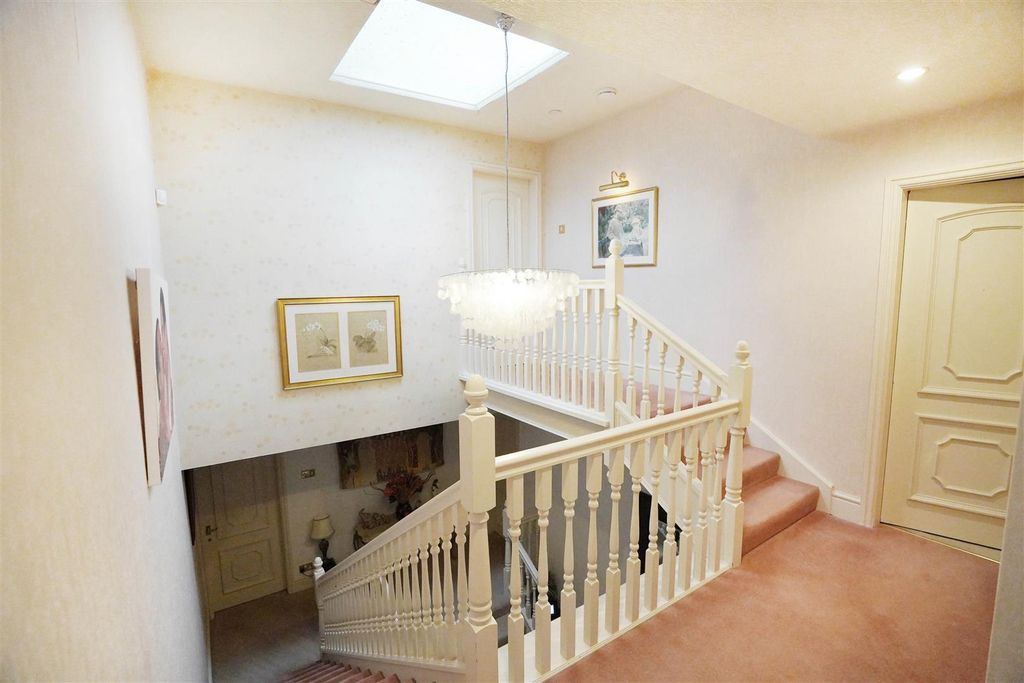 Additional image 9 of 5 bed detached house for saleFoxholes Road, Horwich, Bolton BL6