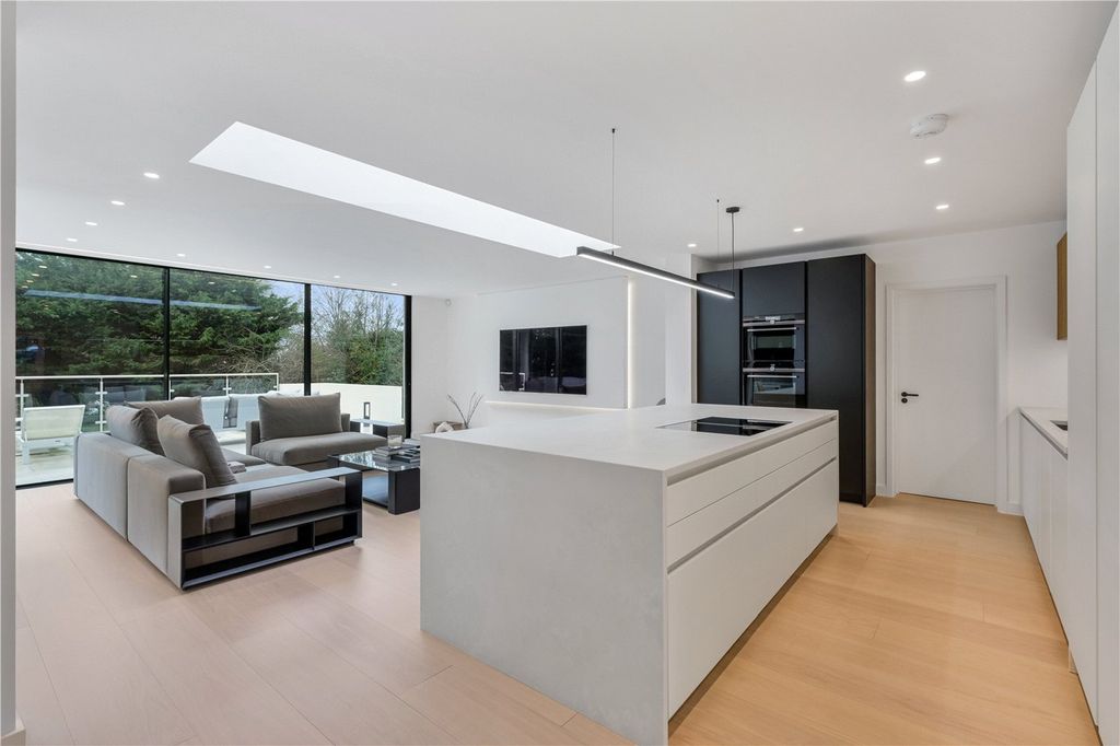 Additional image 20 of 5 bed detached house for saleDurham Avenue, Bromley BR2