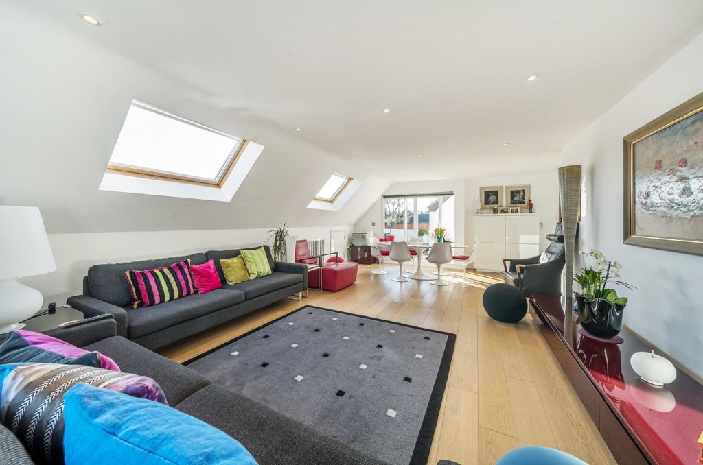 Additional image 3 of 2 bed flat for saleBeckenham Grove, Beckenham, Kent BR2