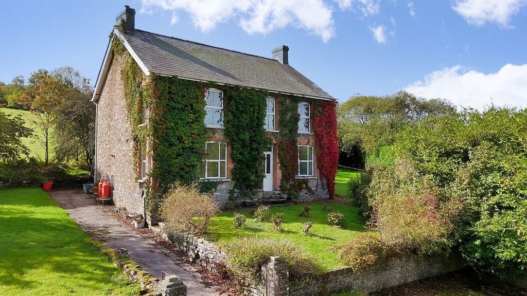 4 bed detached house for saleMerthyr Cynog, Brecon, Powys. LD3