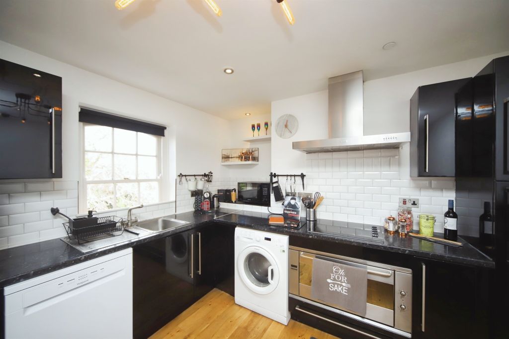 Additional image 7 of 2 bed flat for saleCastle Street, Bridgwater TA6