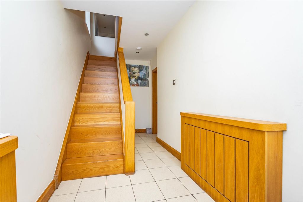 Additional image 5 of 3 bed detached house for saleVicarage Lane, Blackpool FY4