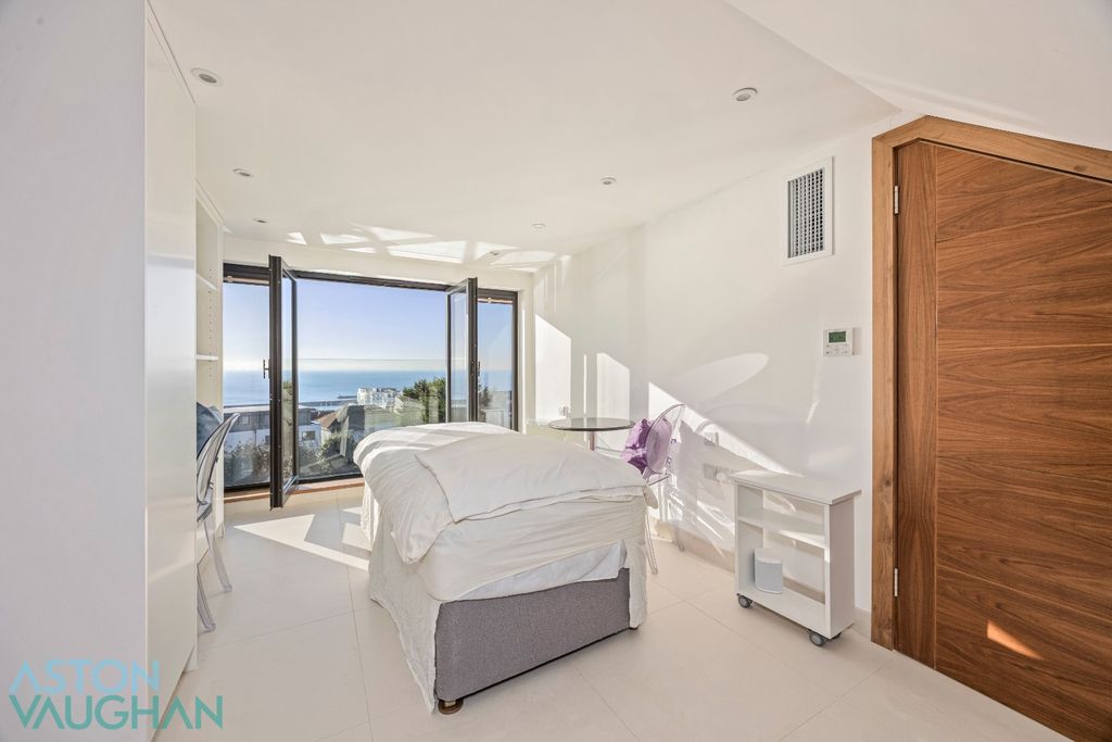 Additional image 25 of 7 bed detached house for saleRoedean Heights BN2