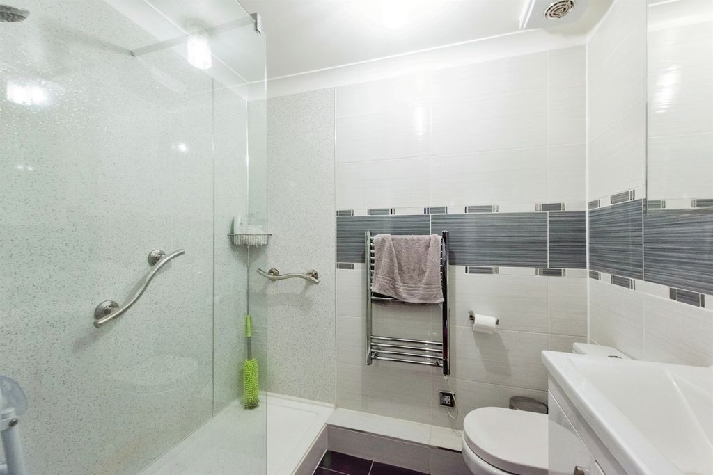 Additional image 14 of 2 bed flat for saleKings Court, Thetford IP24