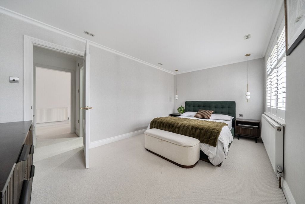 Additional image 27 of 5 bed detached house for saleBromley Common, Bromley BR2