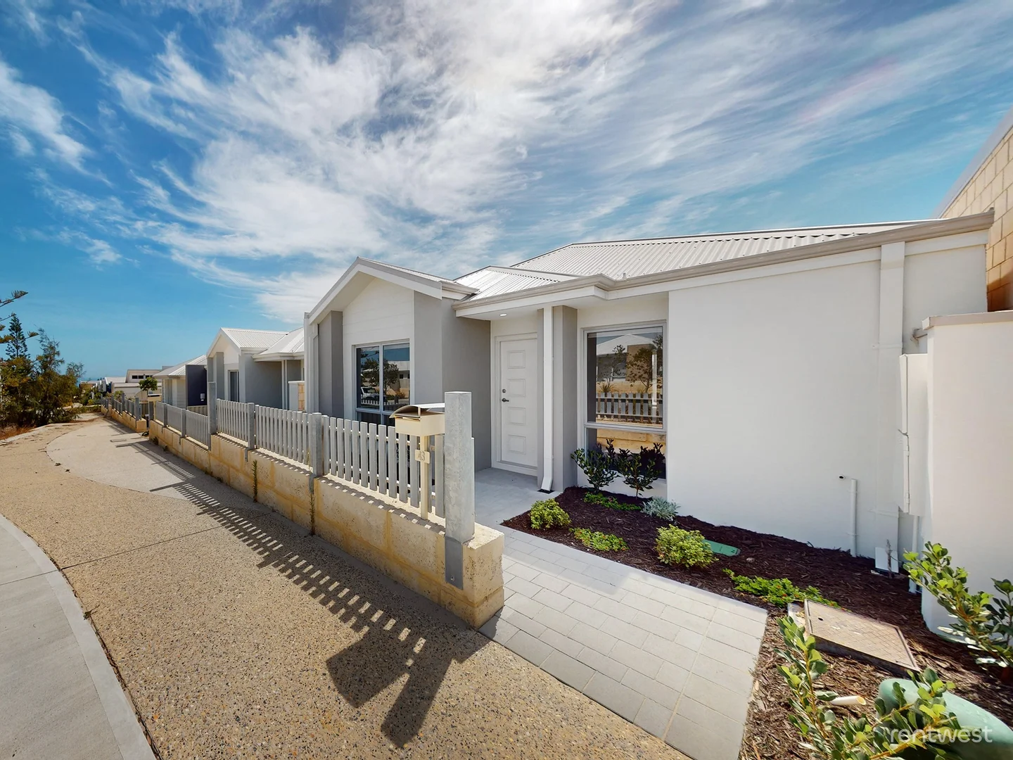 43 Broach Way, Alkimos WA 6038 photo 2