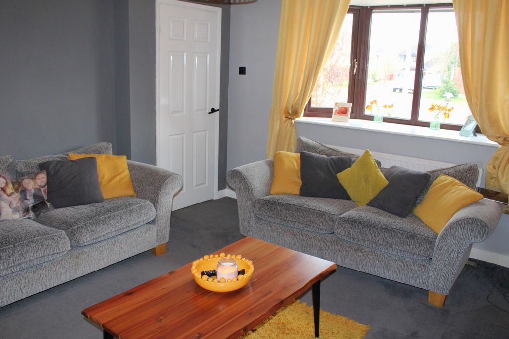 Additional image 5 of 4 bed semi-detached house for saleMaple Close, Brigg DN20