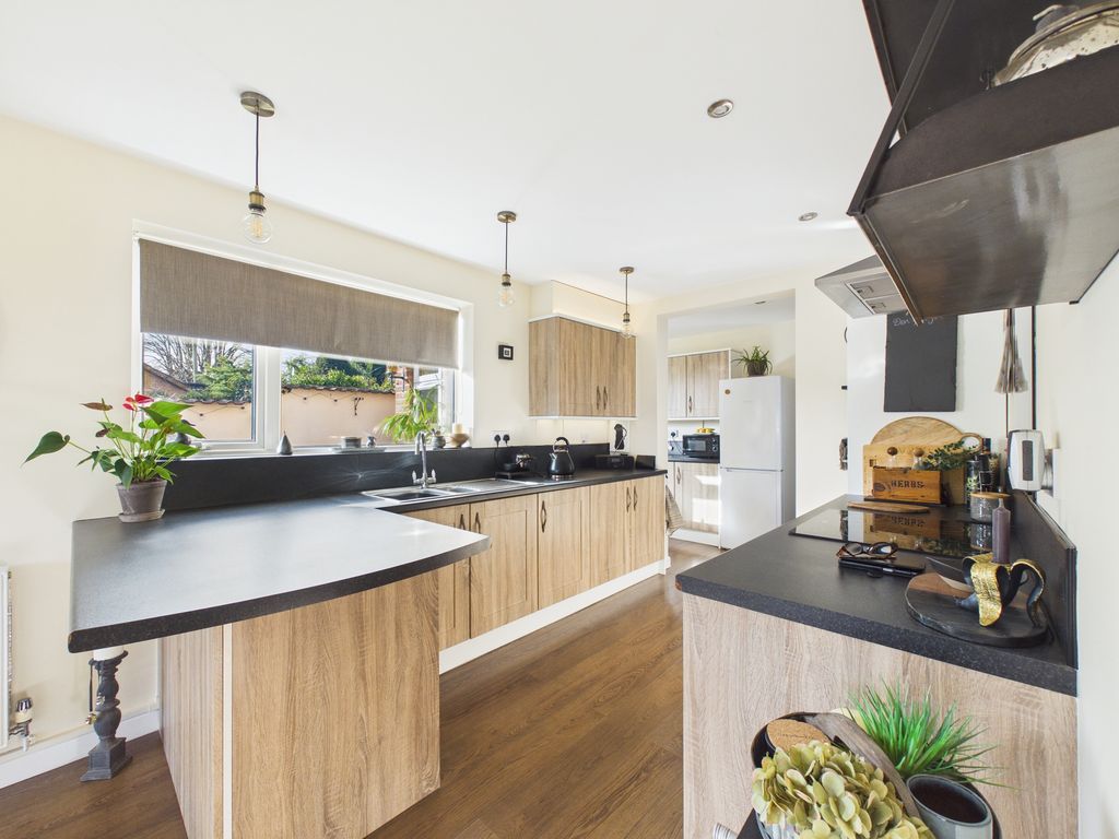 Additional image 5 of 3 bed detached bungalow for saleDownhall Drive, Bridgwater TA6