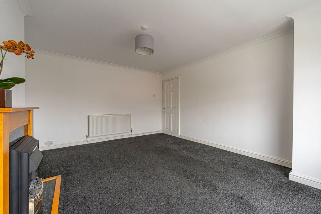Additional image 7 of 2 bed flat for saleSouth Avenue, Sebastopol NP4