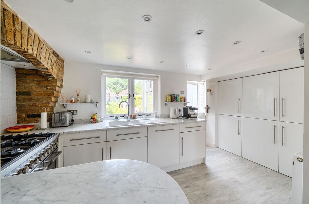 Additional image 2 of 3 bed cottage for saleWaters Green, Brockenhurst SO42