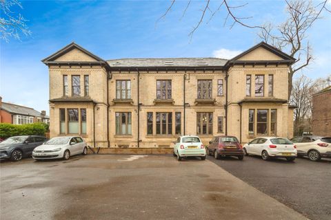 Whalley Road, Manchester M16