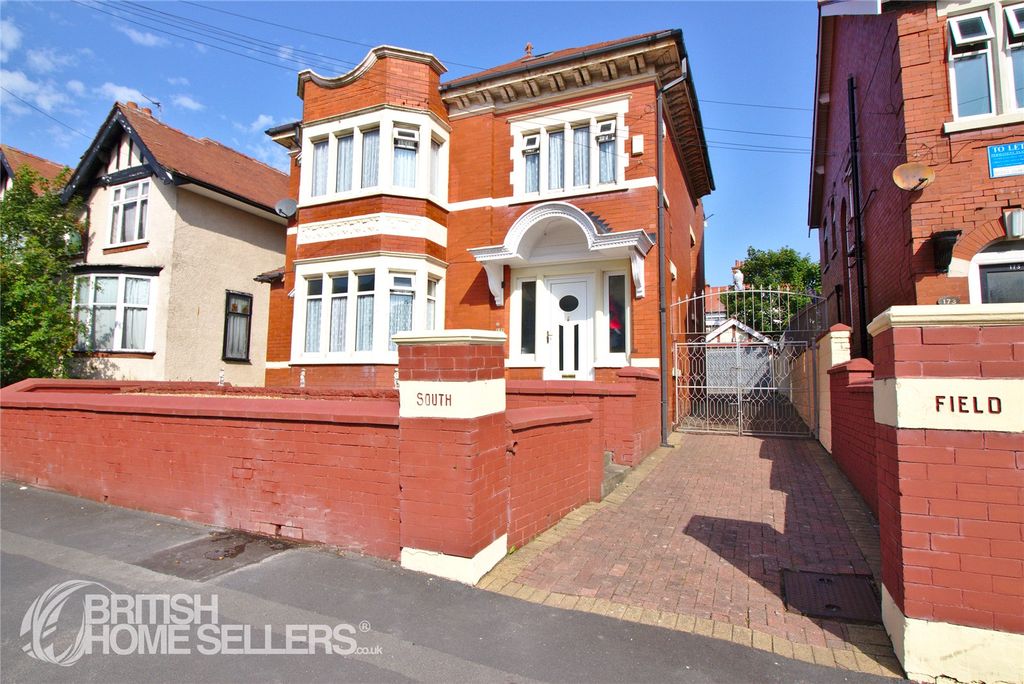 7 bed detached house for saleReads Avenue, Blackpool, Lancashire FY1
