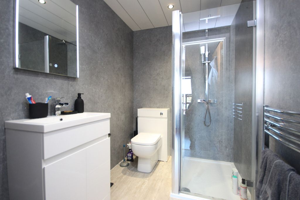 Additional image 8 of 2 bed flat for saleNorth Bridge Street, Airdrie ML6