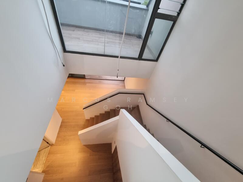 10 Evelyn Road photo 2