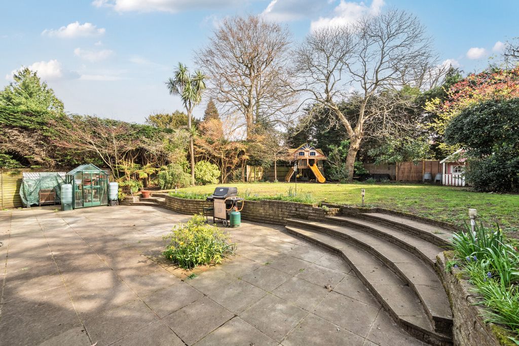 Additional image 2 of 5 bed detached house for saleRosslyn Park, Weybridge KT13
