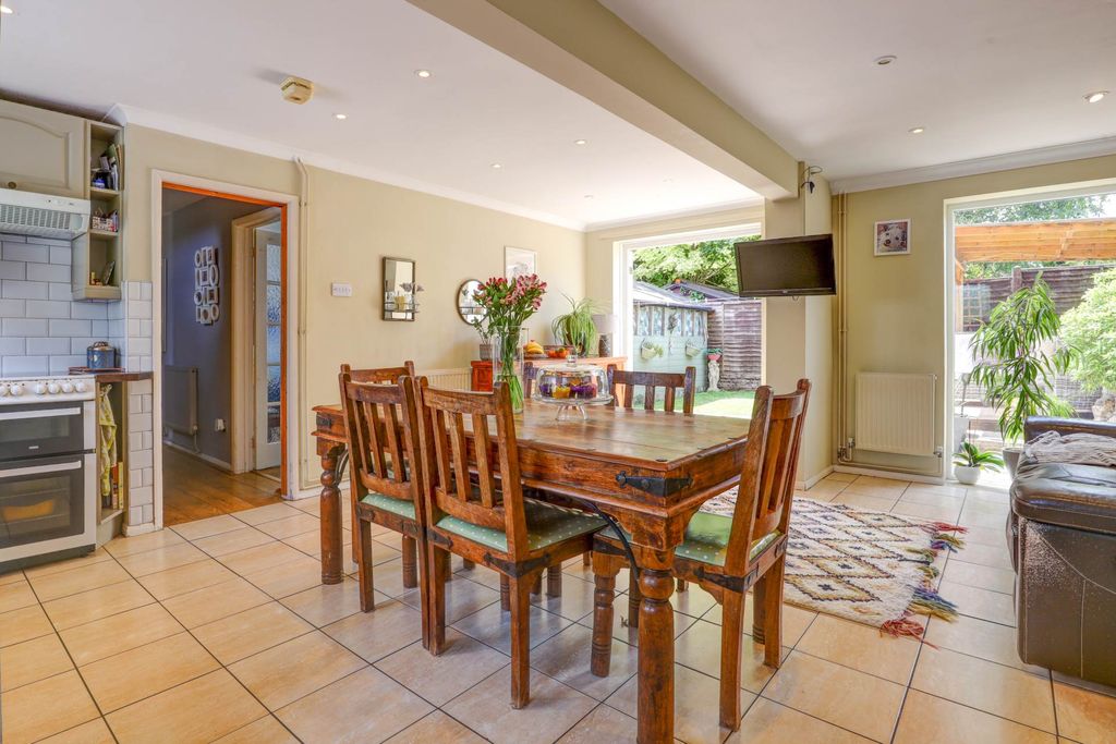 Additional image 3 of 4 bed semi-detached house for saleRichmond Road, Blandford Forum DT11
