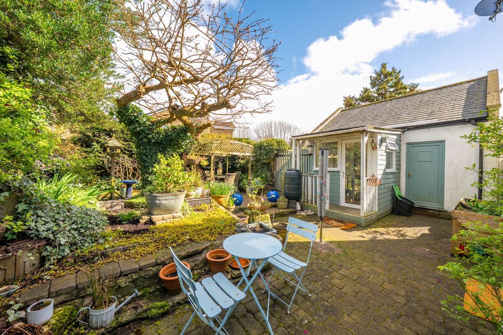 Additional image 25 of 3 bed semi-detached house for saleShaw Lane, Farnham HG5