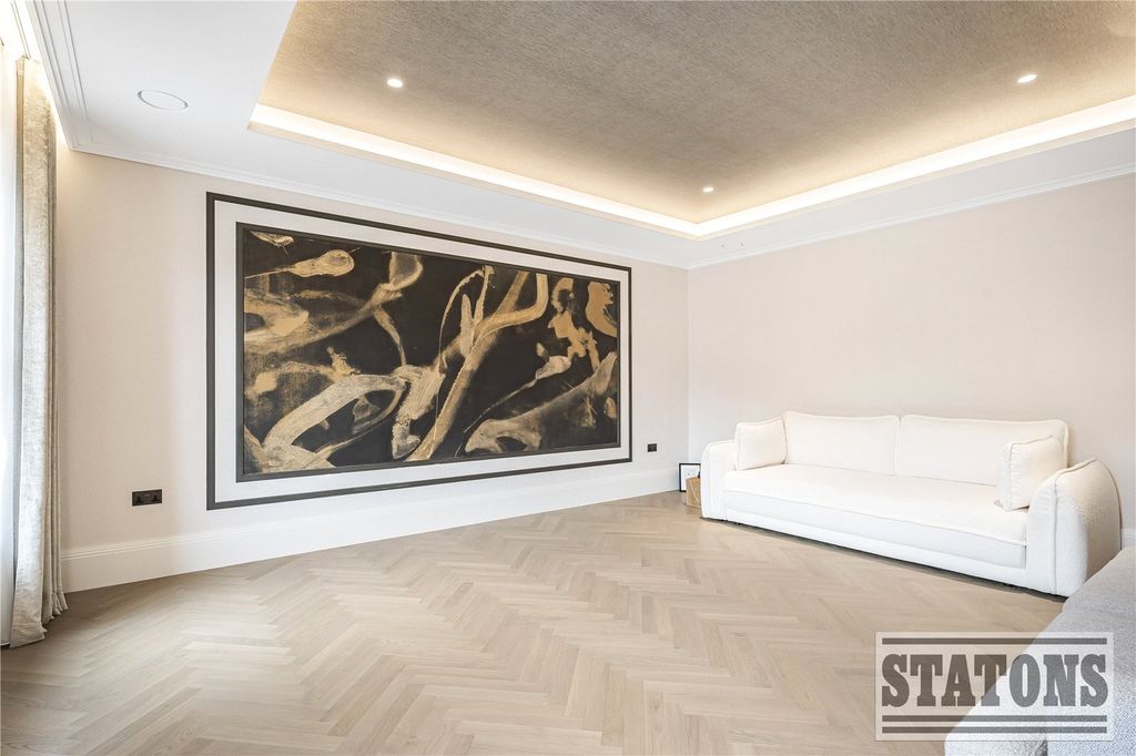Additional image 12 of 5 bed detached house for saleBarham Avenue, Elstree, Borehamwood, Hertfordshire WD6