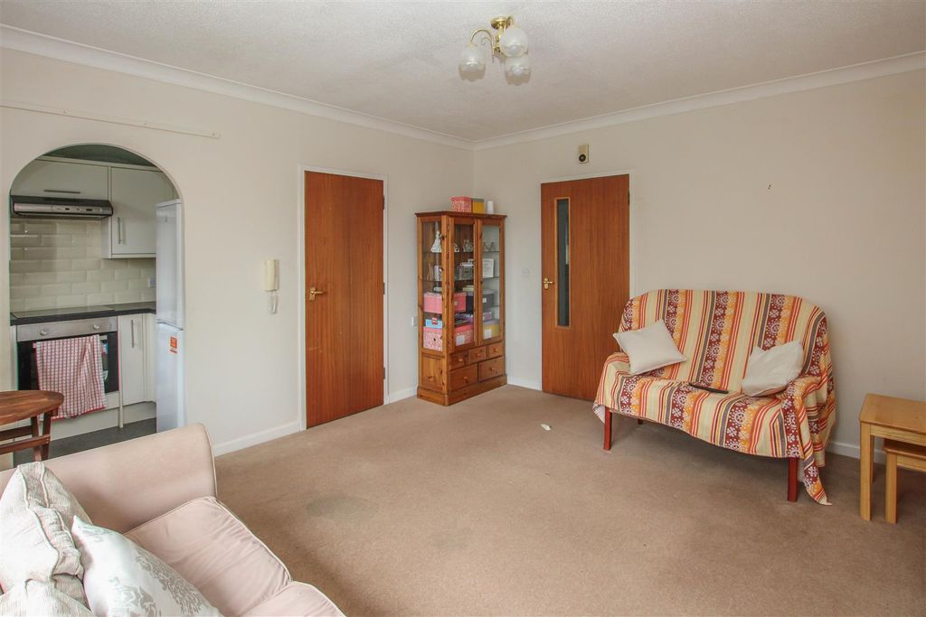 Additional image 4 of 1 bed flat for saleSawyers Hall Lane, Brentwood CM15