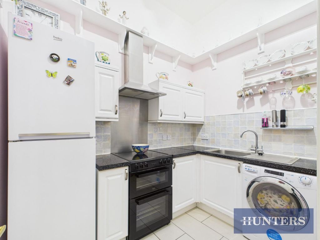 Additional image 5 of 1 bed flat for saleThe Avenue, Westgate, Bridlington YO16