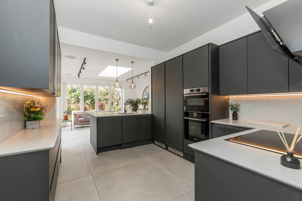Additional image 5 of 5 bed detached house for saleCambridge Road, Bromley BR1