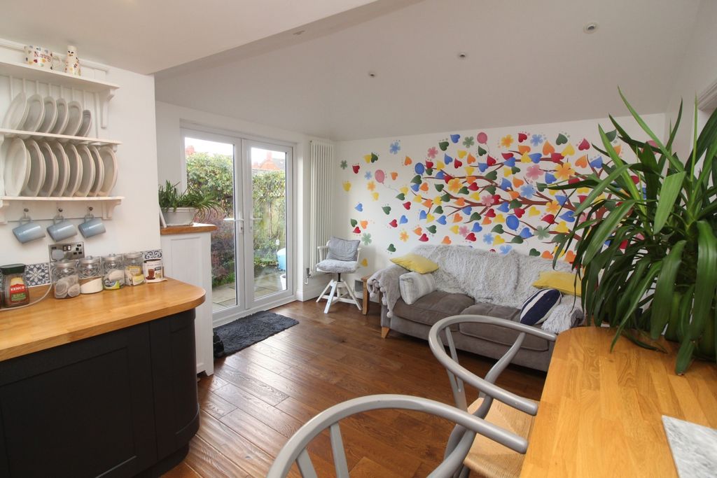 Additional image 15 of 4 bed semi-detached house for sale21 Hamp Green Rise, Bridgwater TA6