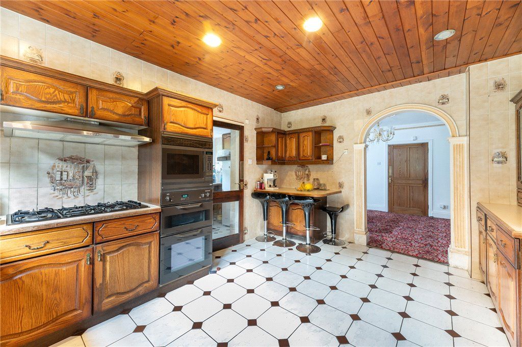 Additional image 11 of 5 bed detached house for salePark Drive, Heaton, Bradford, West Yorkshire BD9