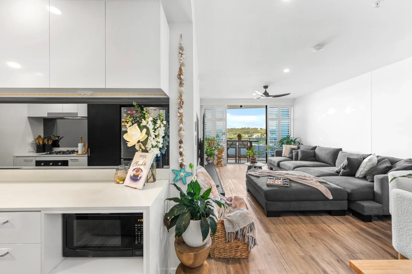 Additional image 3 of 4410/5 Harbourside Court, Biggera Waters QLD 4216