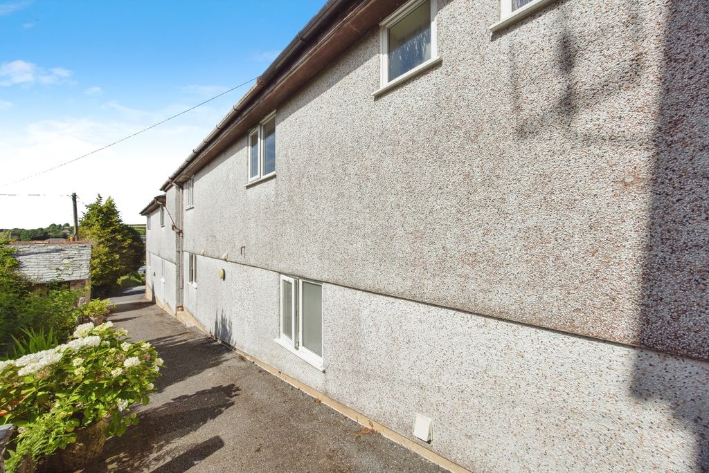 Additional image 13 of 1 bed flat for saleHigher Bore Street, Bodmin, Cornwall PL31