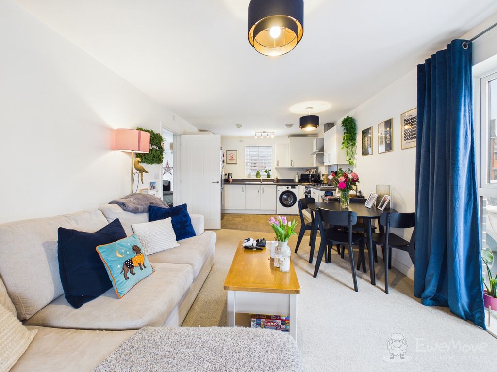 Additional image 3 of 2 bed flat for saleDouglas Court Douglas Drive, Bordon, Hampshire GU35