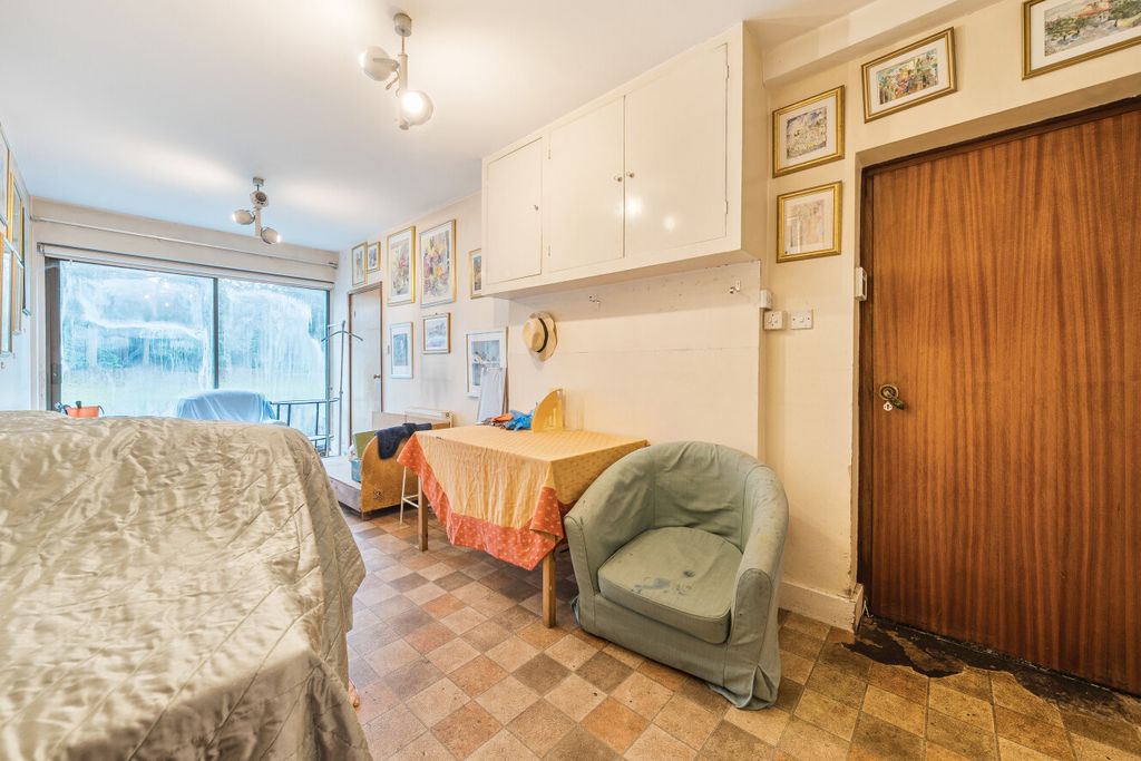 Additional image 18 of 6 bed detached house for saleSouth Hill Road, Bromley BR2