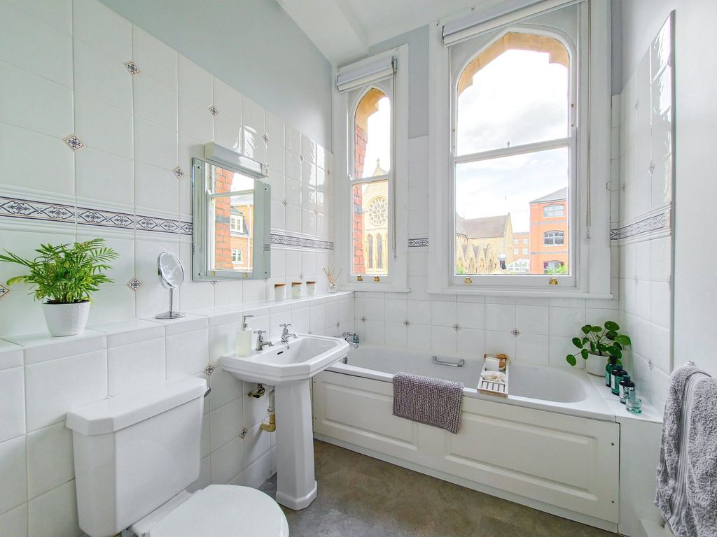 Additional image 10 of 2 bed flat for saleShaftesbury Hall, St. Georges Place, Cheltenham GL50