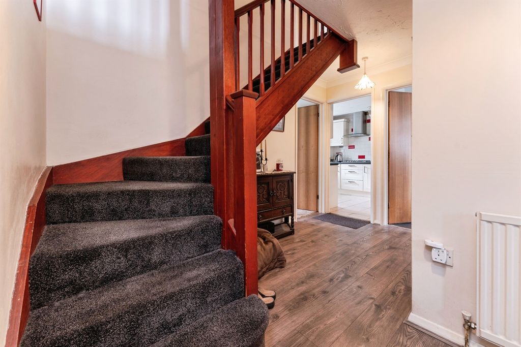 Additional image 11 of 4 bed detached house for saleChestnut Close, Brandon IP27