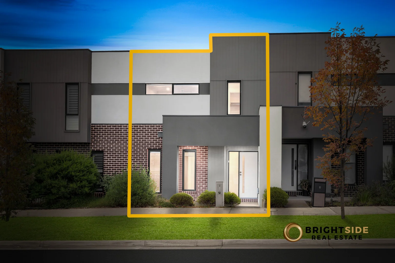 5 Talmalmo Lane, Clyde North VIC 3978