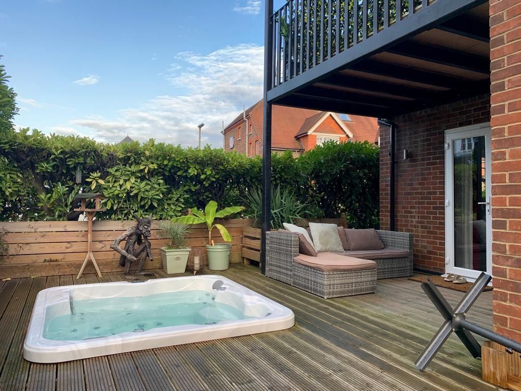 Additional image 7 of 2 bed flat for saleWestbury View, Brentwood CM14